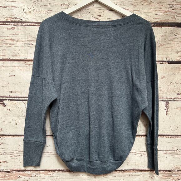 DISNEY PARKS Mickey Mouse Rhinestone Crop Top Sweater Sz XS - Picture 6 of 6